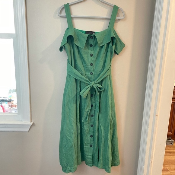 Adelyn Rae Button Front Dress - Picture 4 of 10